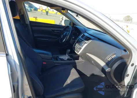 2017 Nissan Altima 2.5 S z USA, uszkodzony, nr VIN 1N4AL3AP5HN337485